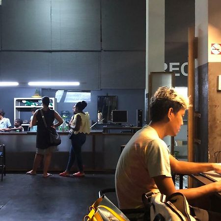 Soundsleep Hostel Chiang Rai Bagian luar foto