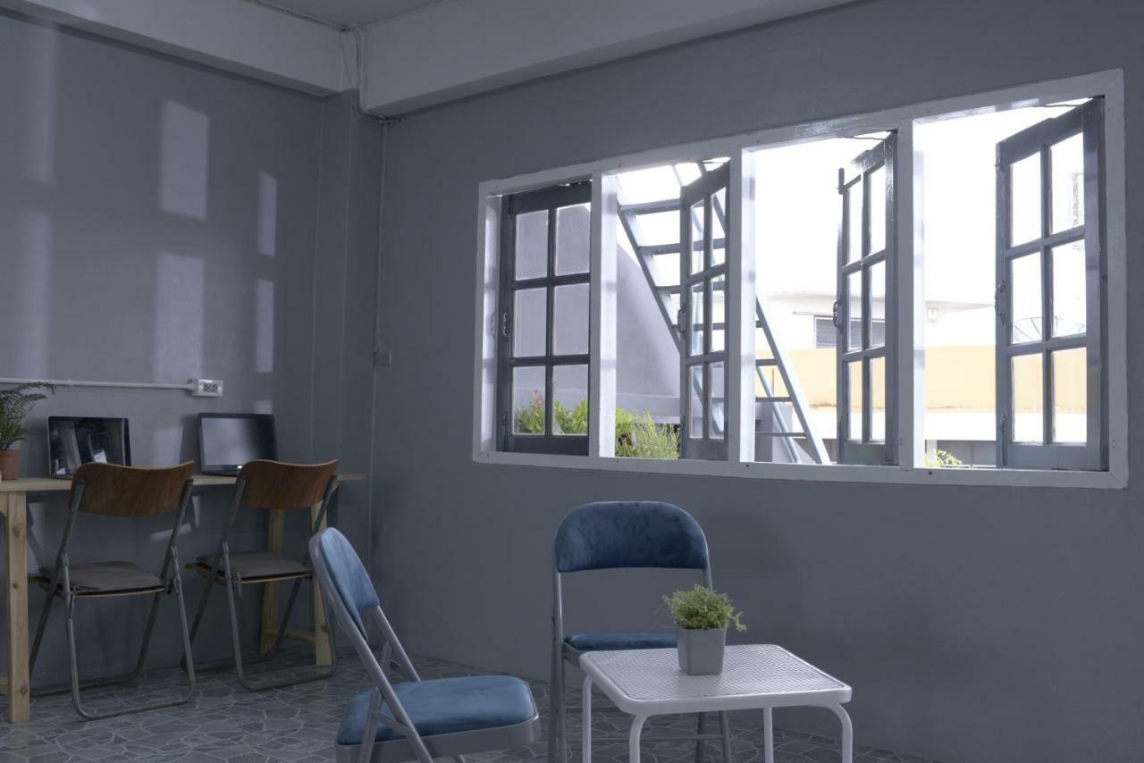 Soundsleep Hostel Chiang Rai Bagian luar foto