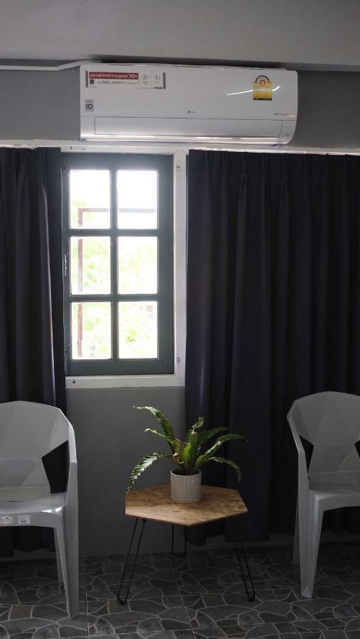 Soundsleep Hostel Chiang Rai Bagian luar foto